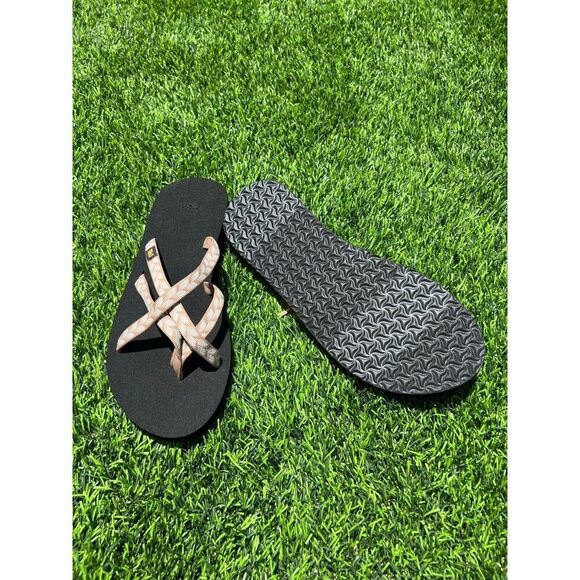 Teva Women's Olowahu Sandals Black/Multi Size 10 Comfort Stylish For Summer Fun - Picture 11 of 13